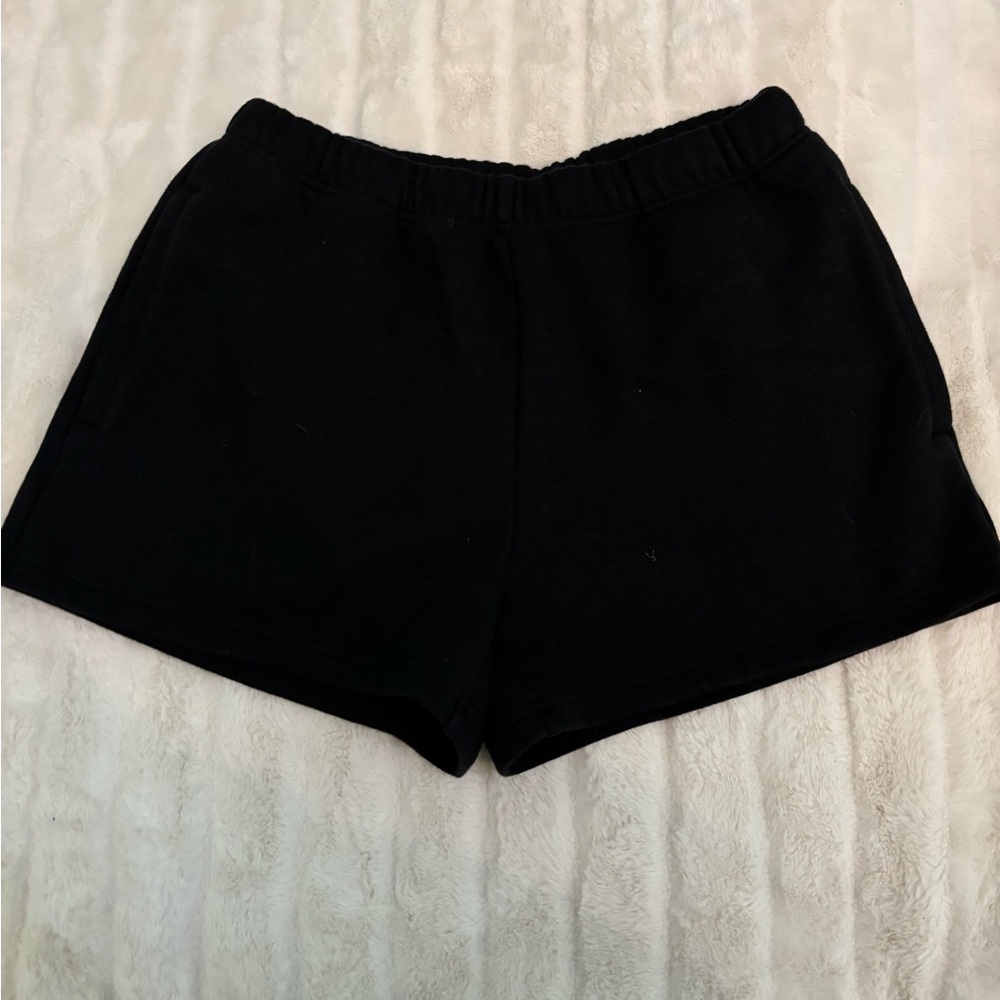 SKIMS Cotton Fleece Classic Short - Picture 2 of 3